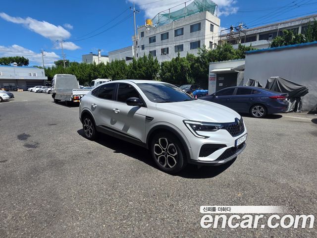 Renault (Samsung) Arkana 1.6 E-TECH Iconic — пробег 24 320 км — фото 2 из 5