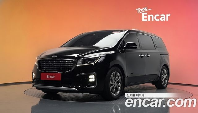 Kia Carnival 9-Seater Noblesse Special — пробег 162 901 км — фото 1 из 5