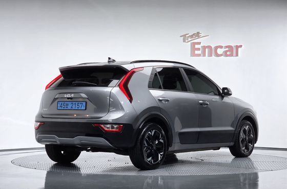 Kia Niro Air — пробег 49 527 км — фото 2 из 5