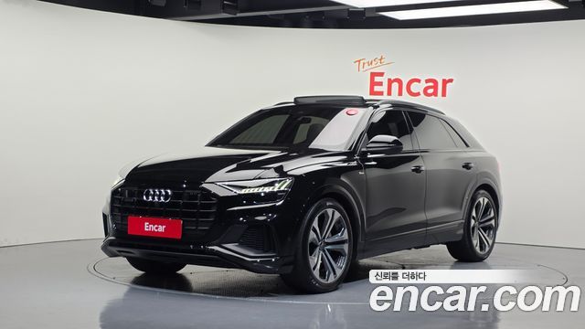 Audi Q8 55 TFSI Quattro Premium — пробег 14 667 км — фото 1 из 5