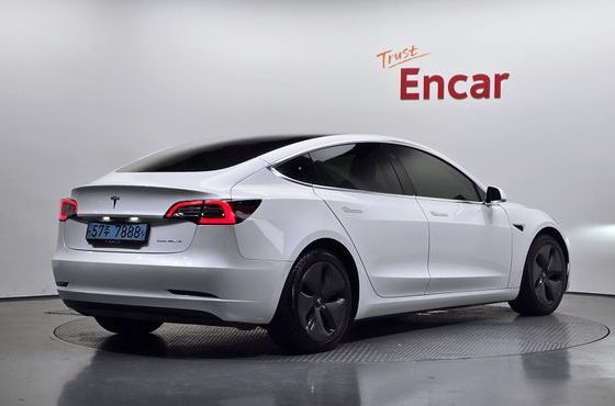 Tesla Model 3 Long Range AWD — пробег 109 778 км — фото 2 из 5