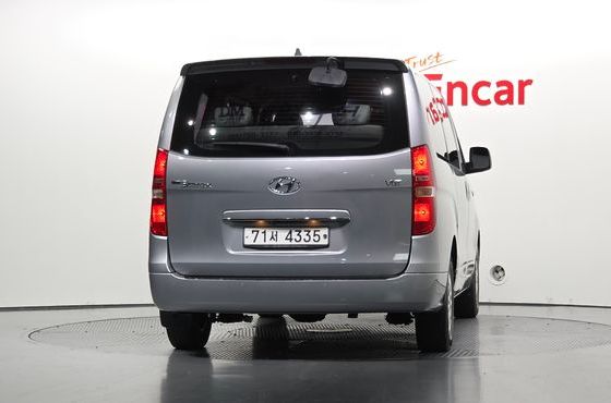 Hyundai Starex 12-Seater Wagon Modern — пробег 67 873 км — фото 4 из 5