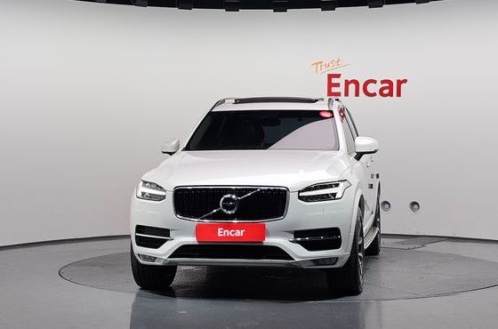 Volvo XC90 D5 Momentum — пробег 140 808 км — фото 3 из 5