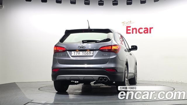 Hyundai Santafe Diesel(e-VGT) 2.0 2WD Morden — пробег 239 338 км — фото 4 из 5