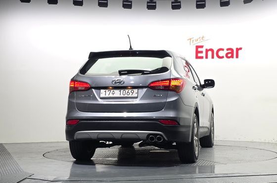 Hyundai Santafe Diesel(e-VGT) 2.0 2WD Morden — пробег 239 338 км — фото 4 из 5