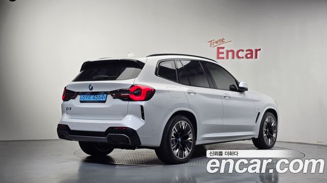 BMW iX3 M Sports — пробег 42 180 км — фото 2 из 5