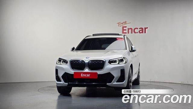 BMW iX3 M Sports — пробег 42 180 км — фото 3 из 5