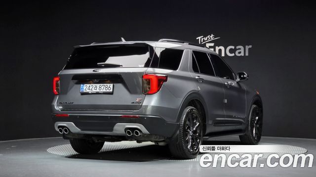 Ford Explorer 3.0 Platinum 4WD — пробег 22 020 км — фото 2 из 5