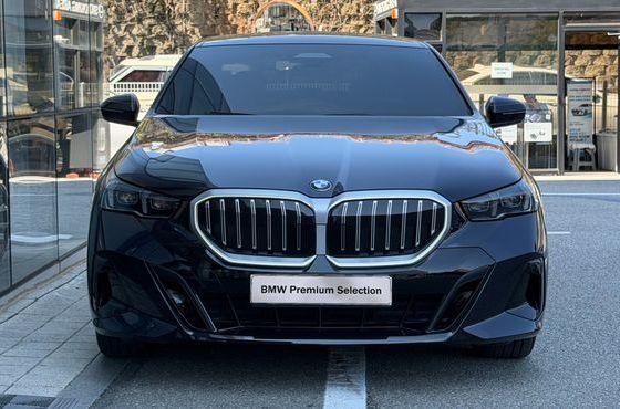 BMW 5-Series 520i M Sport — пробег 25 103 км — фото 3 из 5
