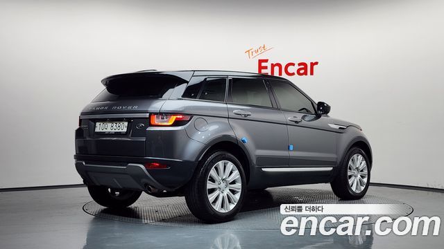 Land Rover Range Rover Evoque 2.0 TD4 HSE — пробег 70 119 км — фото 2 из 5