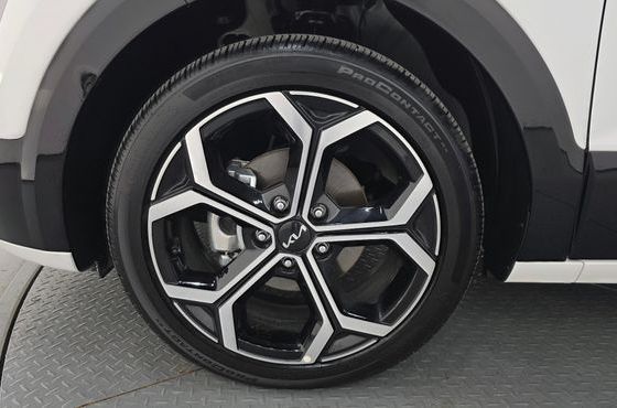 Kia Niro Prestige — пробег 4 261 км — фото 5 из 5
