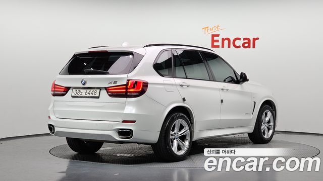 BMW X5 xDrive 30d M Sport package — пробег 132 128 км — фото 2 из 5
