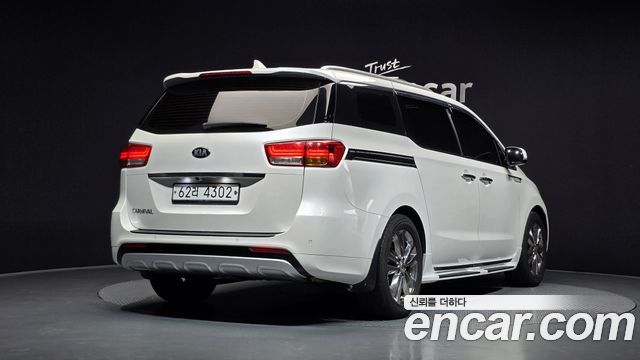 Kia Carnival 9-seater Prestige — пробег 139 664 км — фото 2 из 5