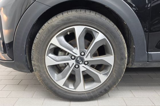 Kia Stonic 1.4 Trendy — пробег 92 366 км — фото 5 из 5