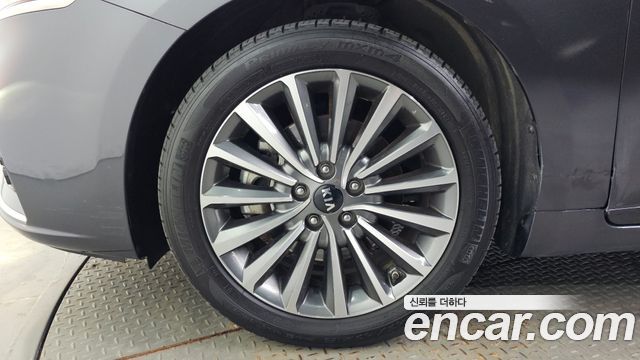 Kia K7 из Кореи Encar
