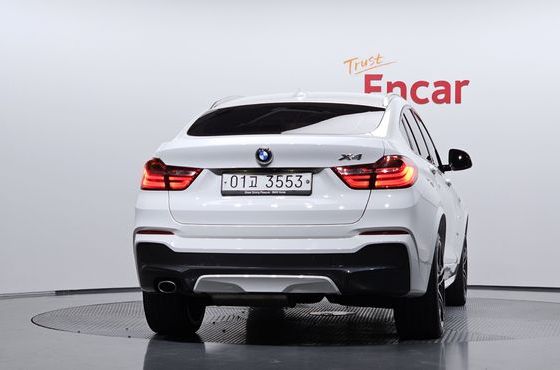 BMW X4 xDrive20d M Sport — пробег 152 821 км — фото 4 из 5