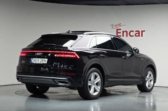 Audi Q8 45 TDI Quattro Premium — пробег 69 057 км — фото 2 из 5