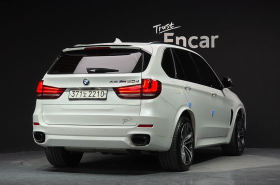 BMW X5 xDrive M50d — пробег 58 199 км — фото 2 из 5