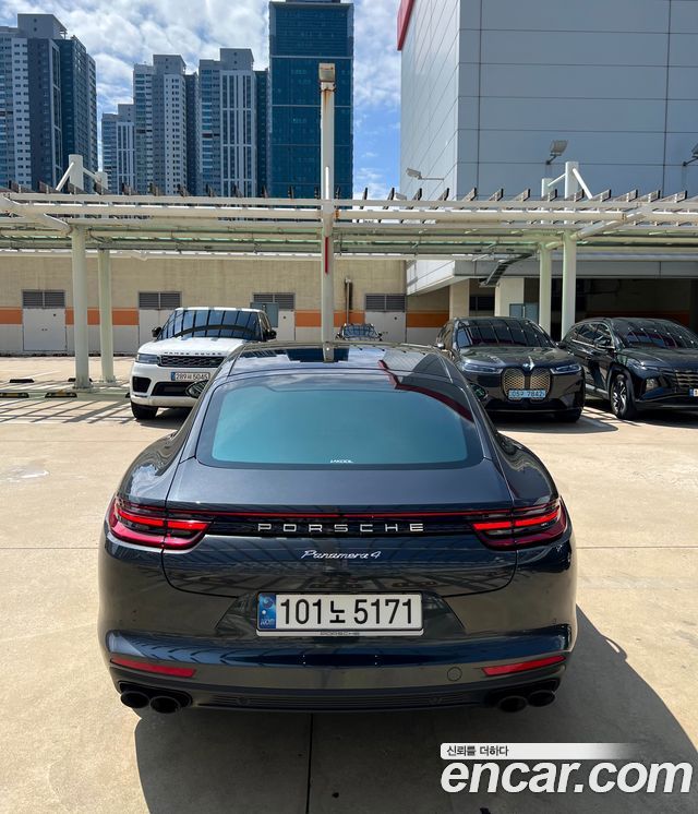 Porsche Panamera 3.0 AWD — пробег 60 000 км — фото 4 из 5