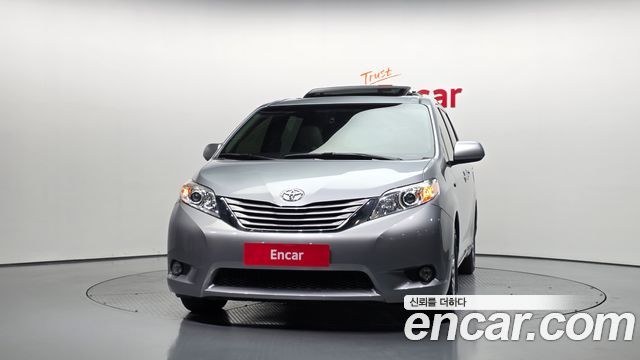 Toyota Sienna из Кореи Encar