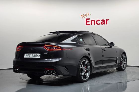 Kia Stinger 2.0 Turbo AWD Platinum — пробег 97 467 км — фото 2 из 5