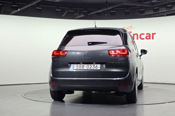 Citroen-DS C4 Picasso 1.6 B-HDI Intensive — пробег 146 084 км — фото 4 из 5