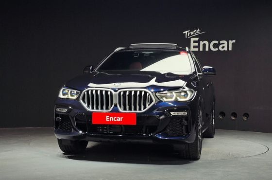 BMW X6 xDrive40i M Sport — пробег 30 168 км — фото 3 из 5