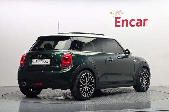 Mini Cooper Mid 3rd — пробег 161 109 км — фото 2 из 5