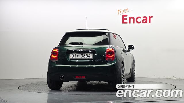 Mini Cooper Mid 3rd — пробег 161 109 км — фото 4 из 5