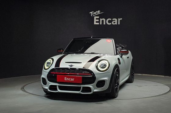 Mini Cooper Convertible JCW 3rd — пробег 70 187 км — фото 3 из 5