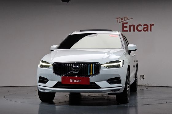 Volvo XC60 T6 Inscription — пробег 68 536 км — фото 3 из 5