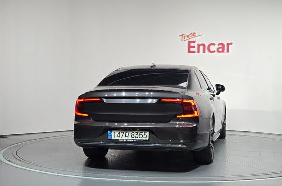 Volvo S90 B6 AWD Inscription — пробег 233 971 км — фото 4 из 5