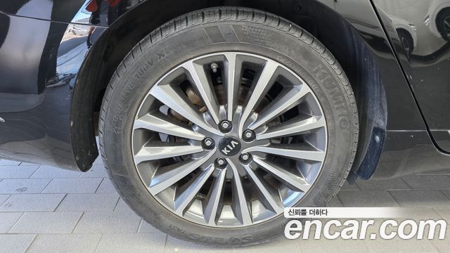 Kia K7 из Кореи Encar