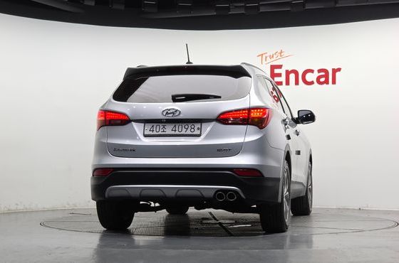 Hyundai Santafe Diesel(e-VGT) 2.0 2WD Premium — пробег 219 758 км — фото 4 из 5