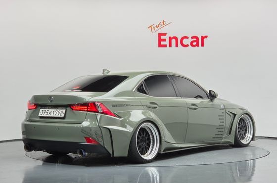 Lexus IS F-Sport XE30 — пробег 114 575 км — фото 2 из 5