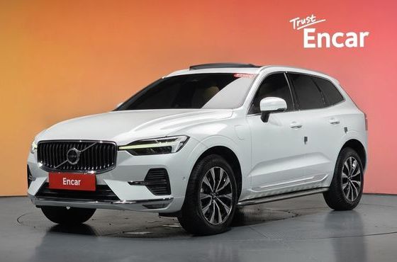Volvo XC60 B5 Ultimate Bright — пробег 117 906 км — фото 1 из 5