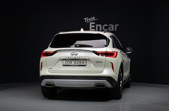 Infiniti QX50 2.0 Sensory AWD — пробег 76 454 км — фото 4 из 5