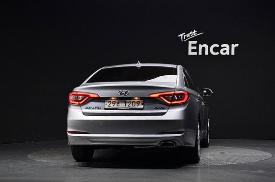 Hyundai Sonata 2.0 Smart — пробег 116 209 км — фото 4 из 5