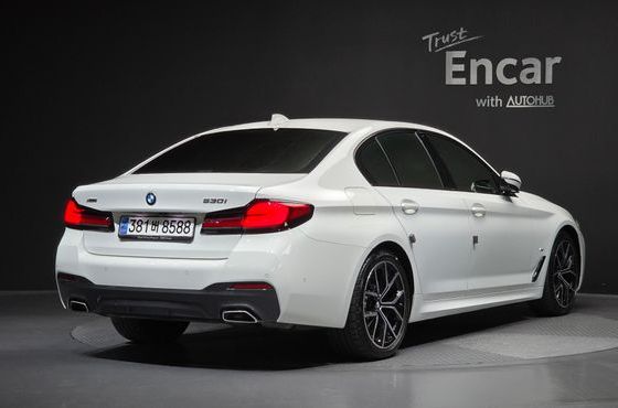 BMW 5-Series 530i xDrive M Sport Package — пробег 38 393 км — фото 2 из 5