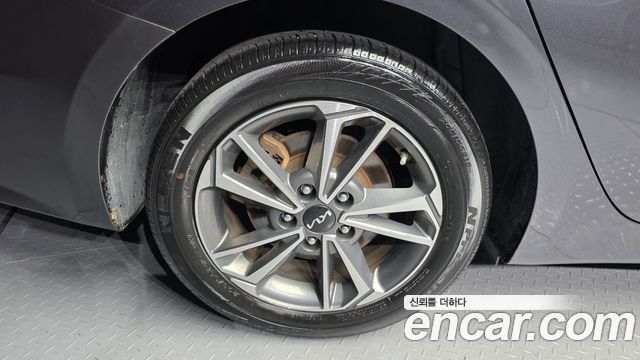 Kia K3 из Кореи Encar