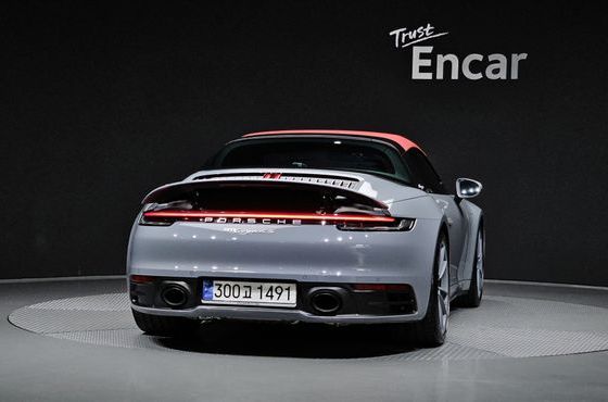 Porsche 911 Targa 4S — пробег 5 986 км — фото 4 из 5