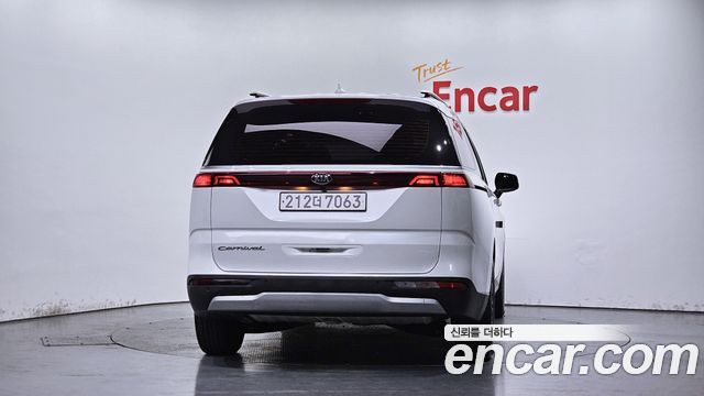 Kia Carnival из Кореи Encar