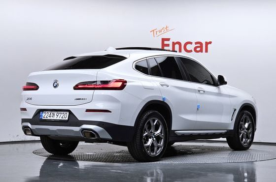BMW X4 xDrive20i xLine — пробег 14 546 км — фото 2 из 5