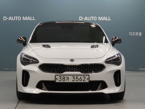 Kia Stinger 2.0 Turbo AWD Platinum — пробег 33 931 км — фото 2 из 5