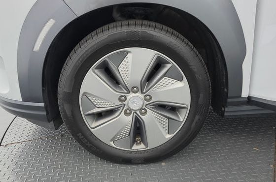 Hyundai Kona Premium — пробег 172 750 км — фото 5 из 5