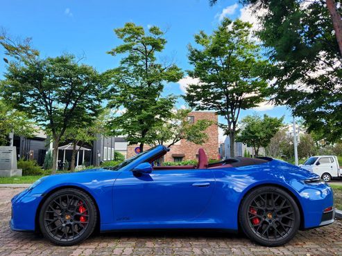 Porsche 911 Carrera GTS Cabriolet — пробег 4 100 км — фото 5 из 5