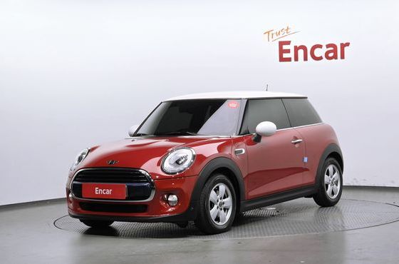 Mini Cooper Standard Third Generation — пробег 105 864 км — фото 1 из 5