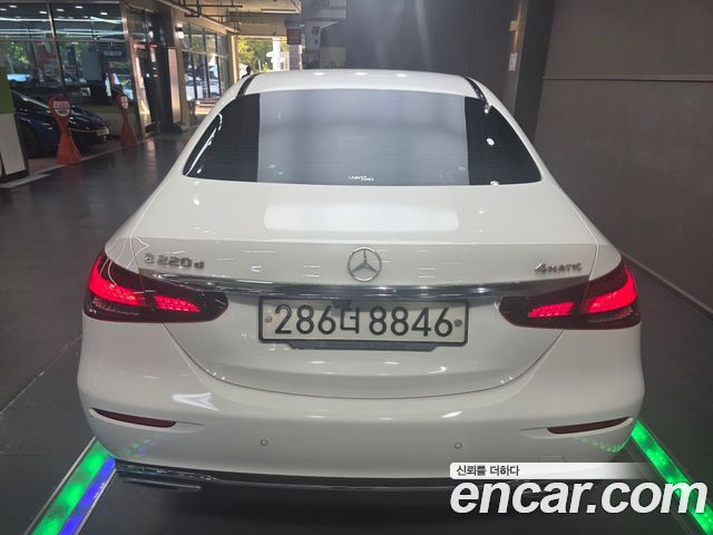 Mercedes-Benz E-Class из Кореи Encar