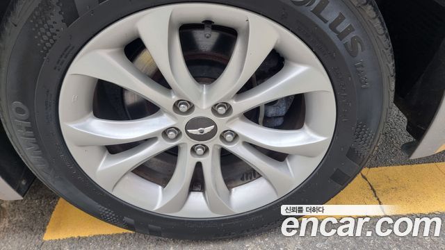 Hyundai Genesis из Кореи Encar