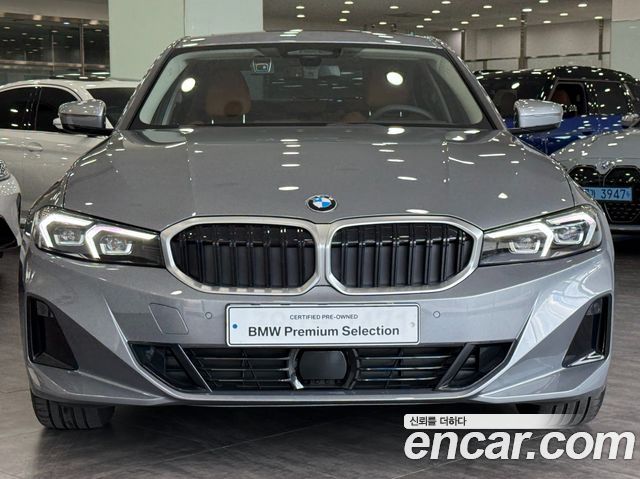BMW 3-Series 320i — пробег 7 951 км — фото 3 из 5